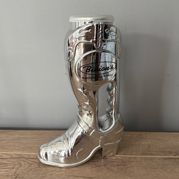 Vintage 4 QUEENS BINIONS CASINO LAS VEGAS COWBOY BOOT DRINK CONTAINER BANK - Picture 1 of 6
